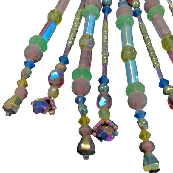 Vintage hand beaded shoulder duster blue iridescent chandelier earrings clip - Picture 3 of 10